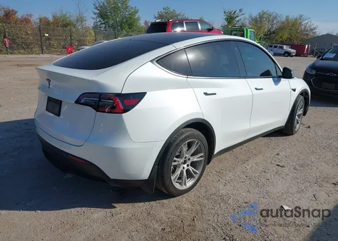 2021 Tesla Model Y Long Range Dual Motor All-Wheel Drive из США, поврежденный, VIN 5YJYGDEE6MF139180